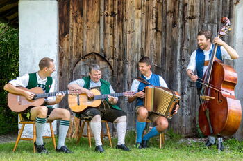 Kirchschlager Gitarrentrio